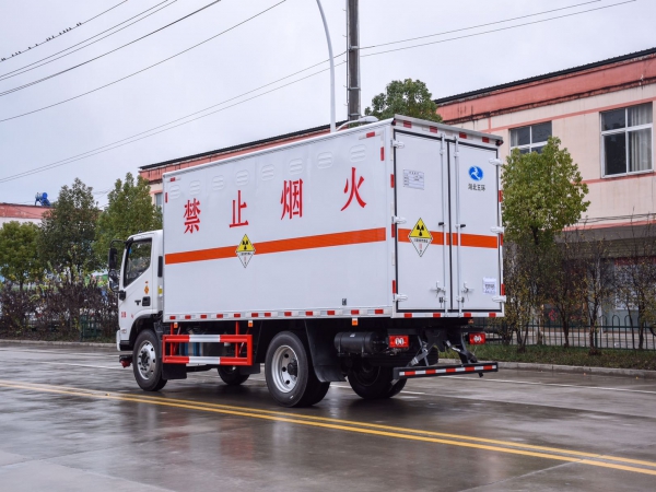 国六福田欧马可放射性物品运输车